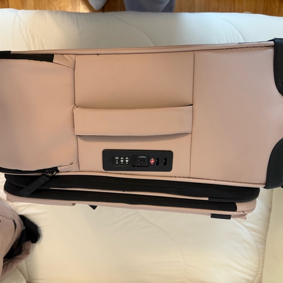 Calpak luggage Carry on used less than 5 times. Rose quartz. - Picture 8 of 8